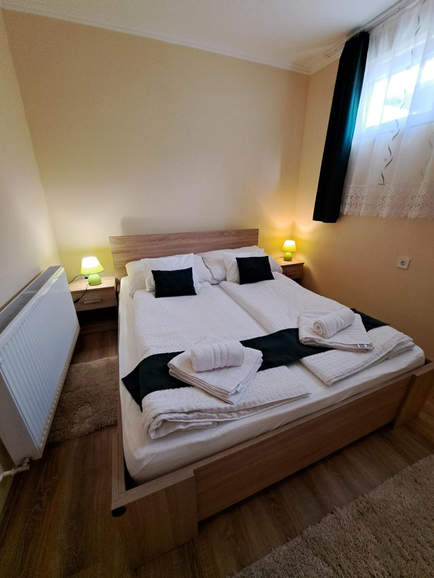 Jázmin Apartman Zalakaros Esterno foto